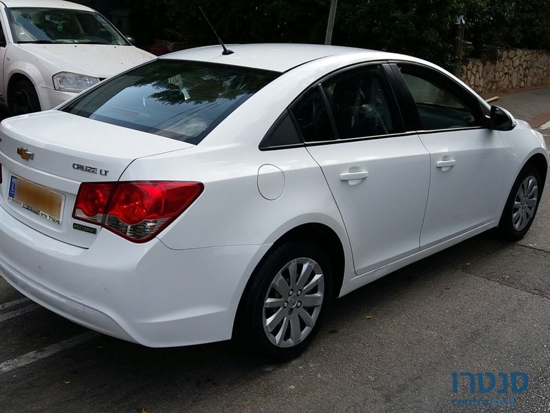 2014' Chevrolet Cruze photo #3