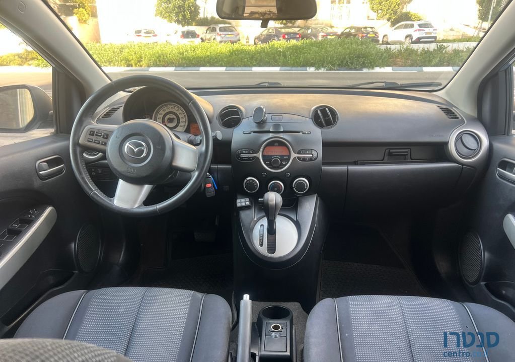 2010' Mazda 2 מאזדה photo #3