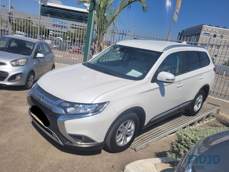 2019' Mitsubishi Outlander מיצובישי אאוטלנדר photo #1