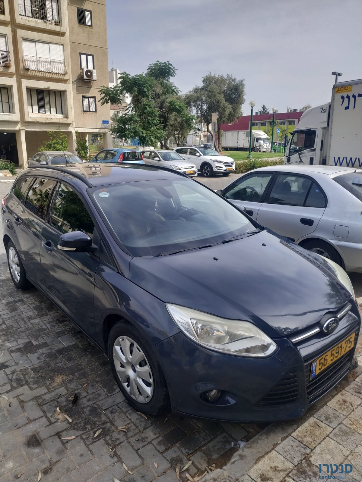 2012' Ford Focus photo #1