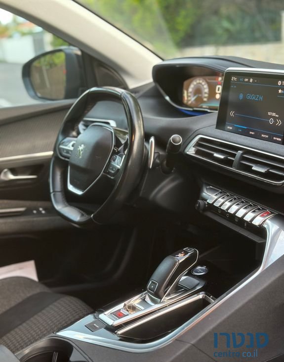 2018' Peugeot 3008 פיג'ו photo #3
