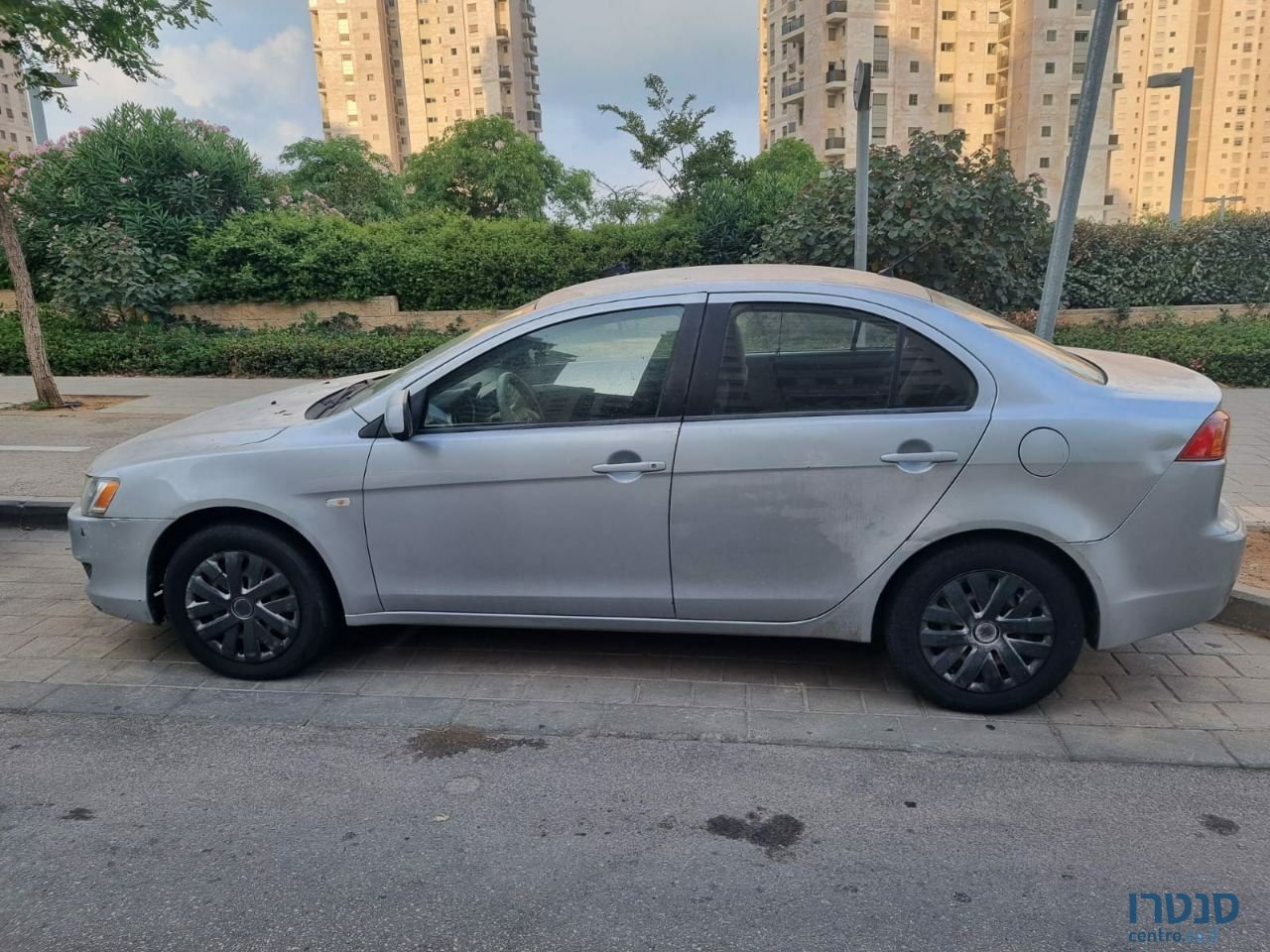 2011' Mitsubishi Lancer מיצובישי לנסר photo #2