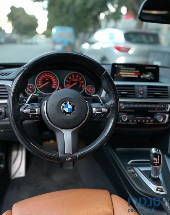 2018' BMW 3 Series ב.מ.וו סדרה 3 photo #4