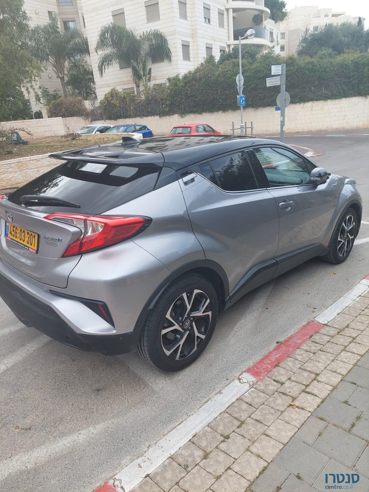 2018' Toyota C-Hr טויוטה photo #3