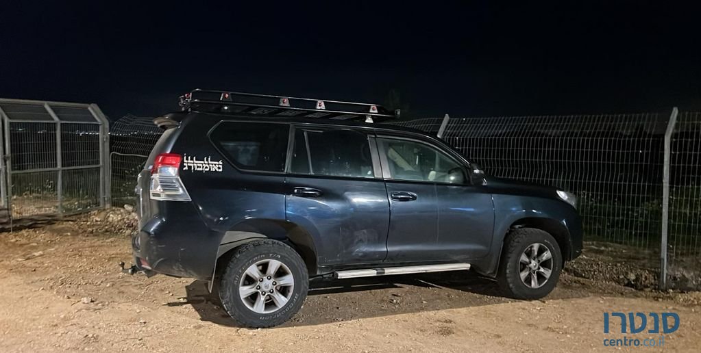 2011' Toyota Land Cruiser טויוטה לנד קרוזר photo #3