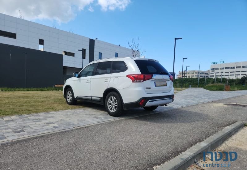 2017' Mitsubishi Outlander מיצובישי אאוטלנדר photo #4