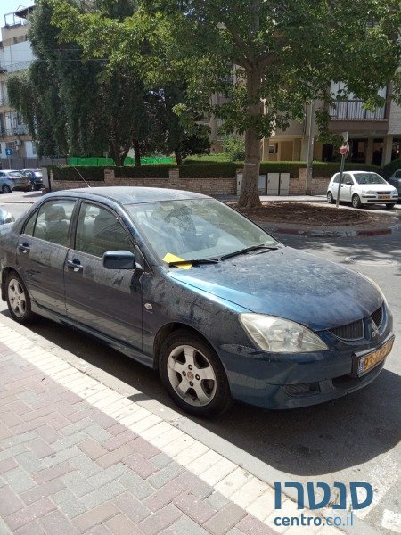 2004' Mitsubishi Lancer photo #1