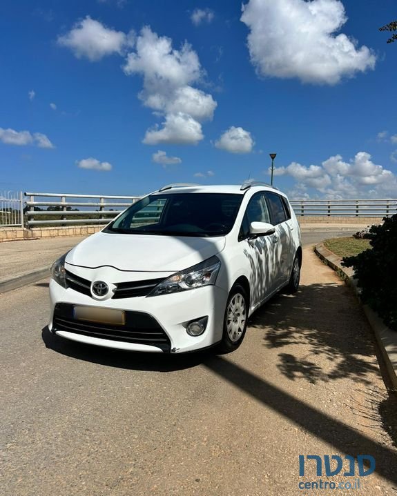 2017' Toyota Verso טויוטה ורסו photo #4