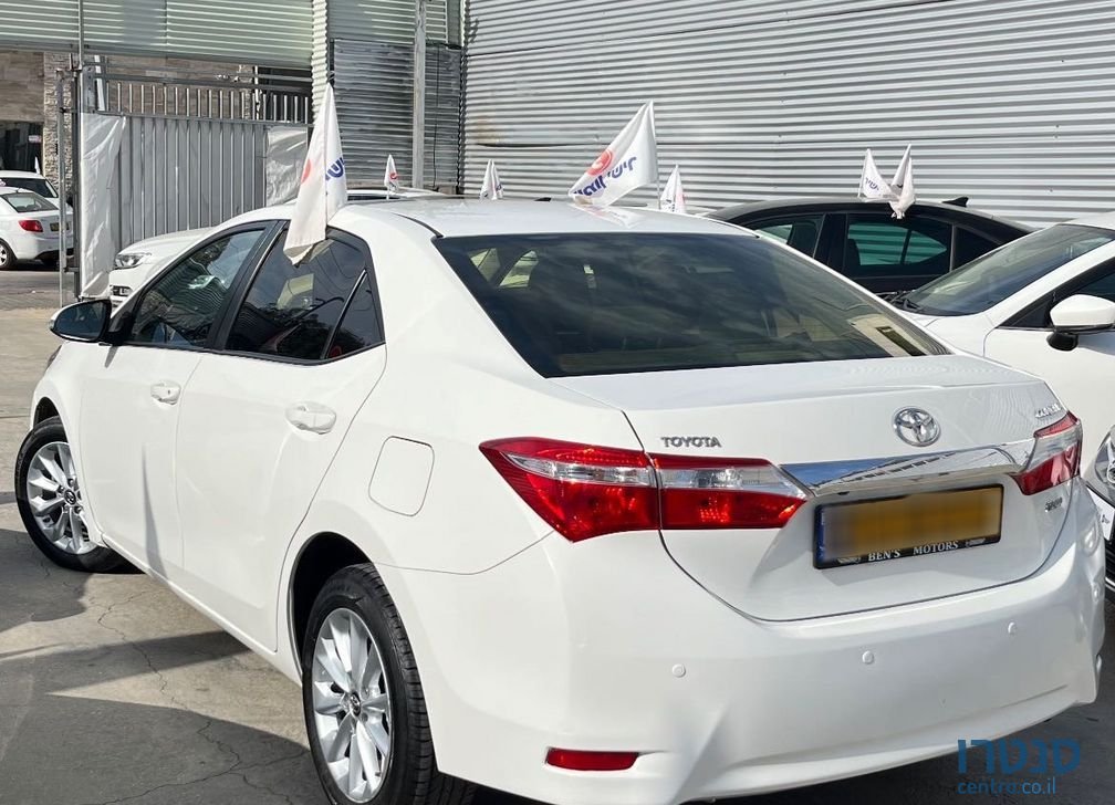 2016' Toyota Corolla טויוטה קורולה photo #2