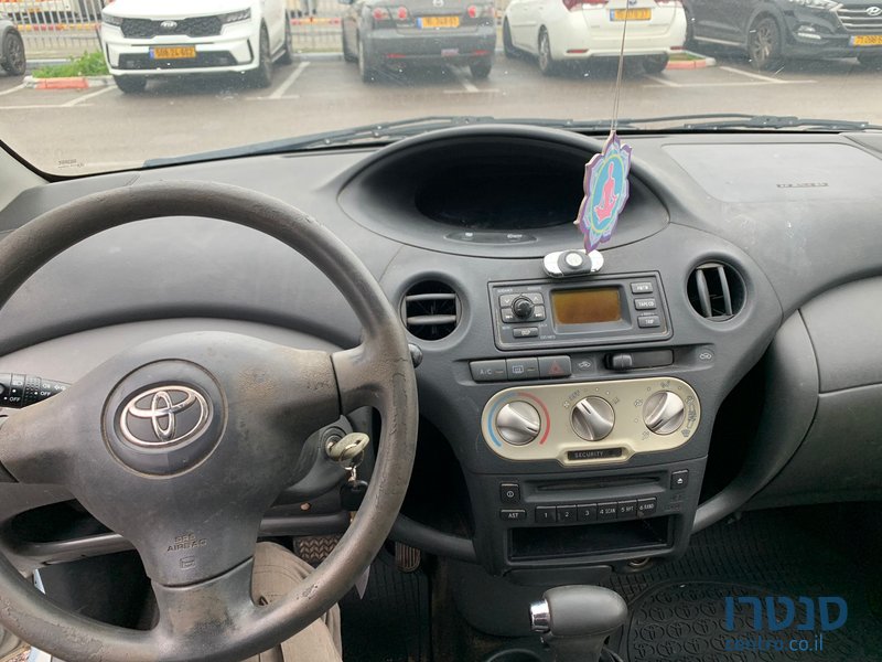 2005' Toyota Yaris טויוטה יאריס photo #4