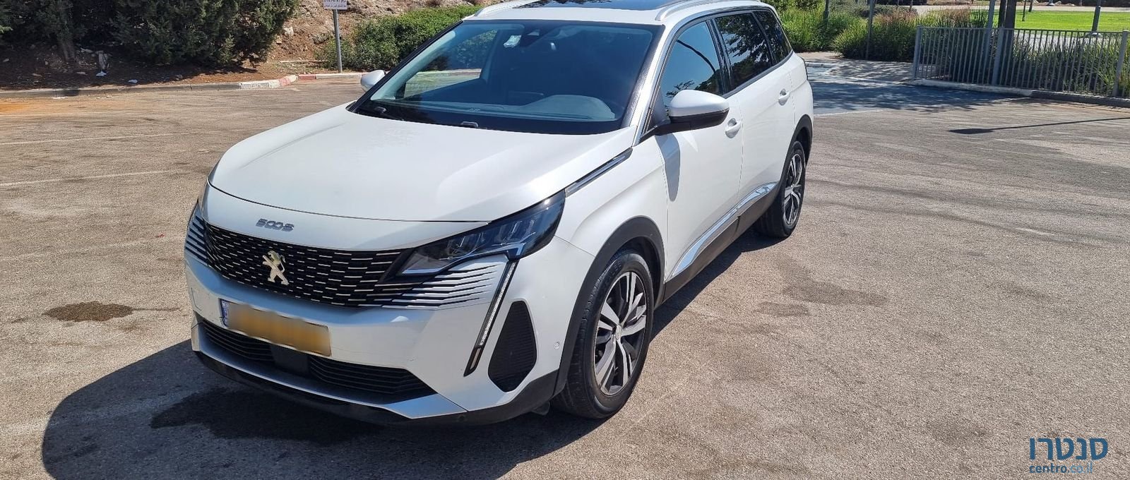 2021' Peugeot 5008 פיג'ו photo #1