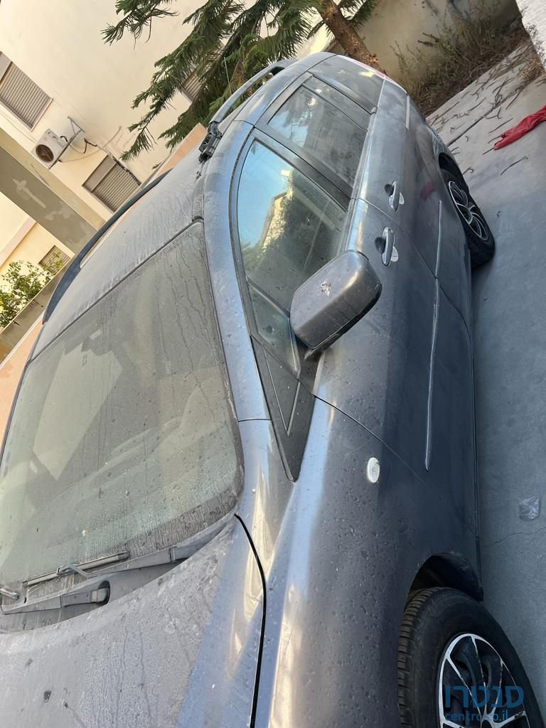 2009' Mazda 5 מאזדה photo #1