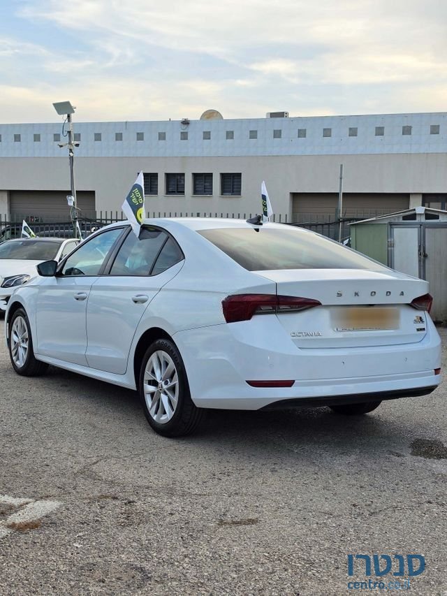 2023' Skoda Octavia סקודה אוקטביה photo #4