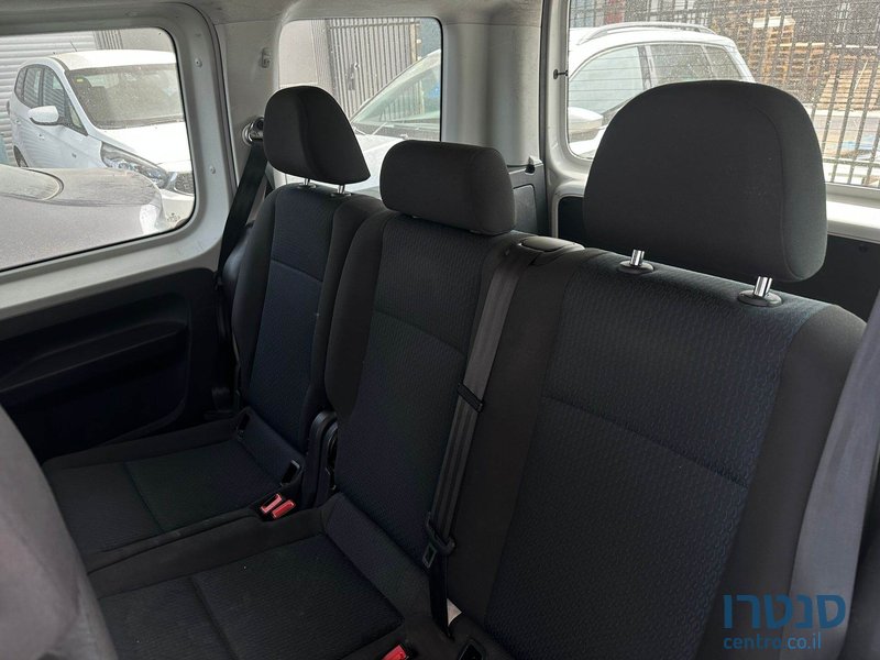 2019' Volkswagen Caddy photo #6