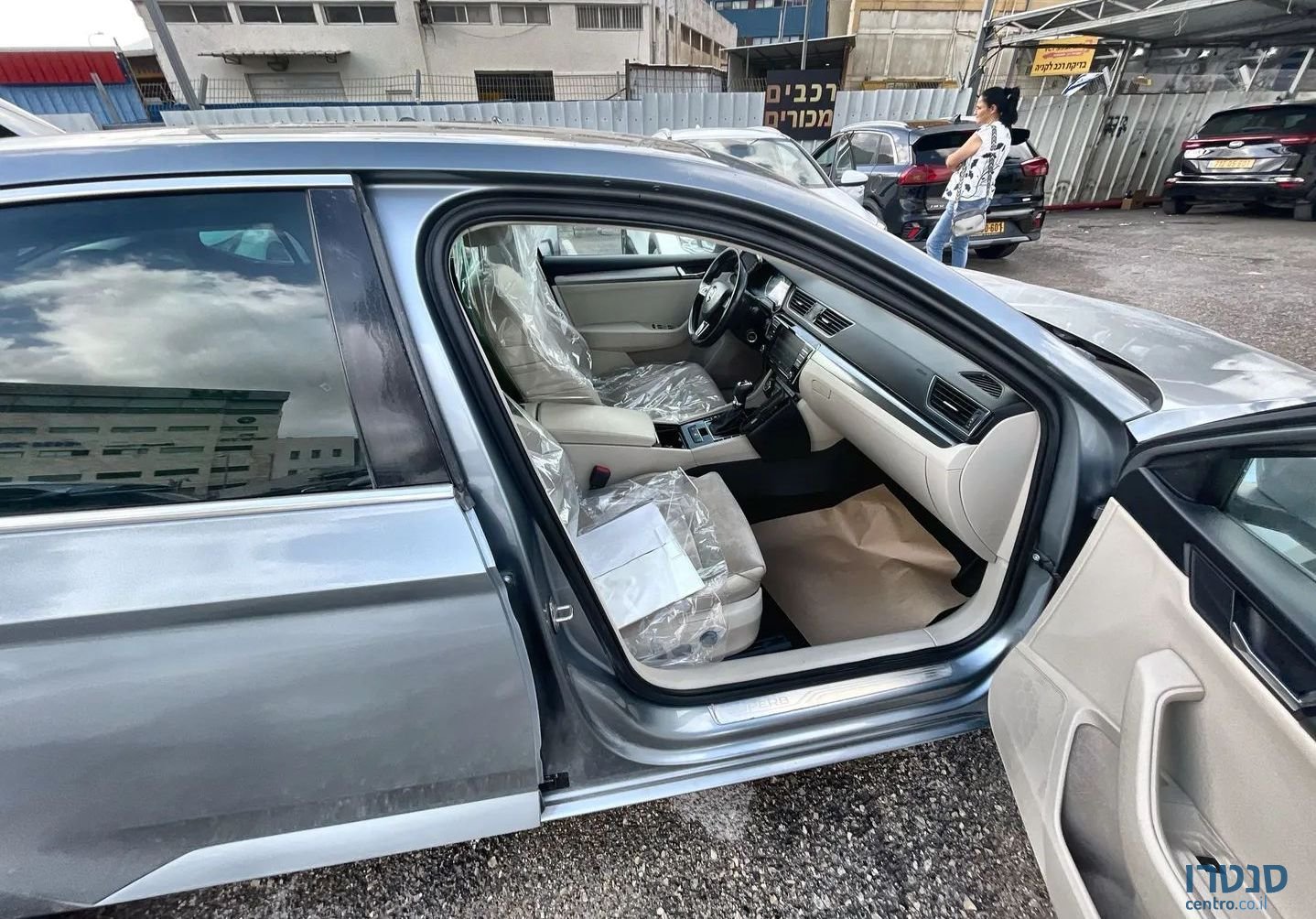 2017' Skoda Superb סקודה סופרב photo #6