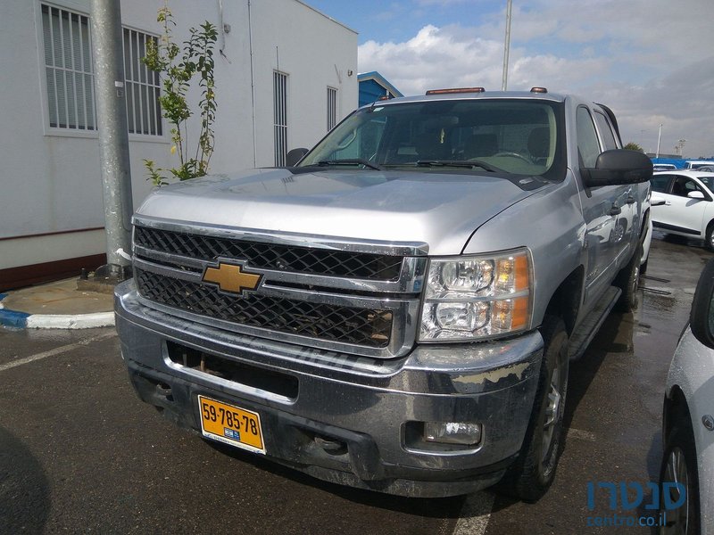 2012' Chevrolet Silverado photo #3