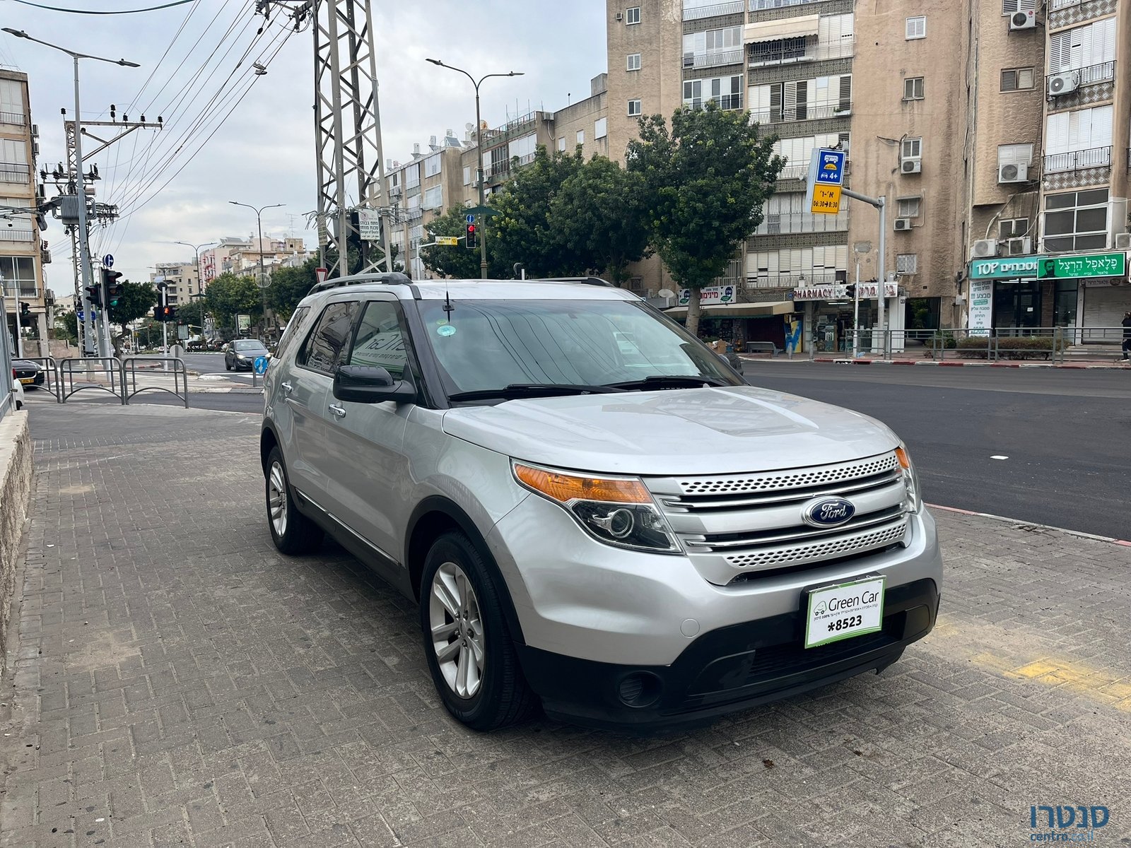 2014' Ford Explorer photo #7