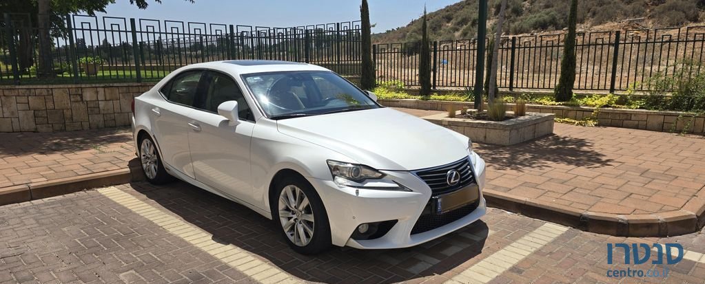 2014' Lexus IS לקסוס photo #1