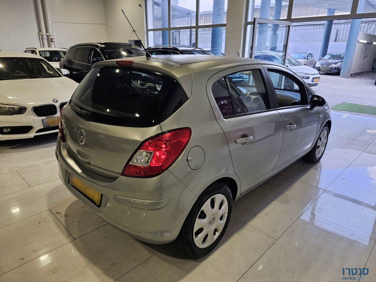 2012' Opel Corsa photo #3