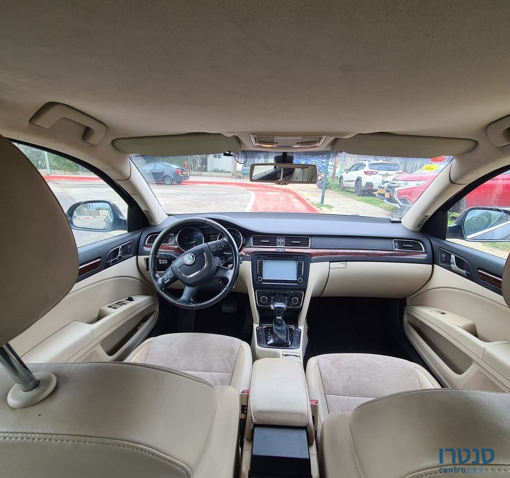 2012' Skoda Superb סקודה סופרב photo #2