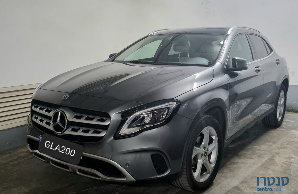 2019' Mercedes-Benz Gla מרצדס photo #1