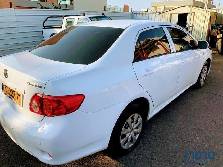 2009' Toyota Corolla photo #2