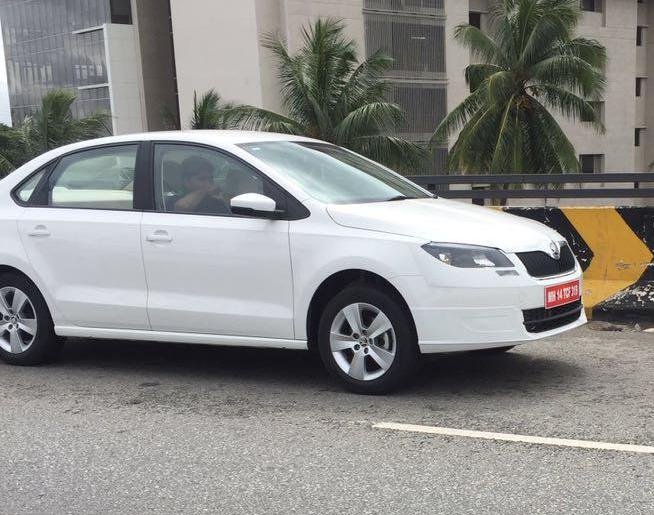 2016 Skoda Rapid (Facelift) Shows Its Camouflaged Front-End