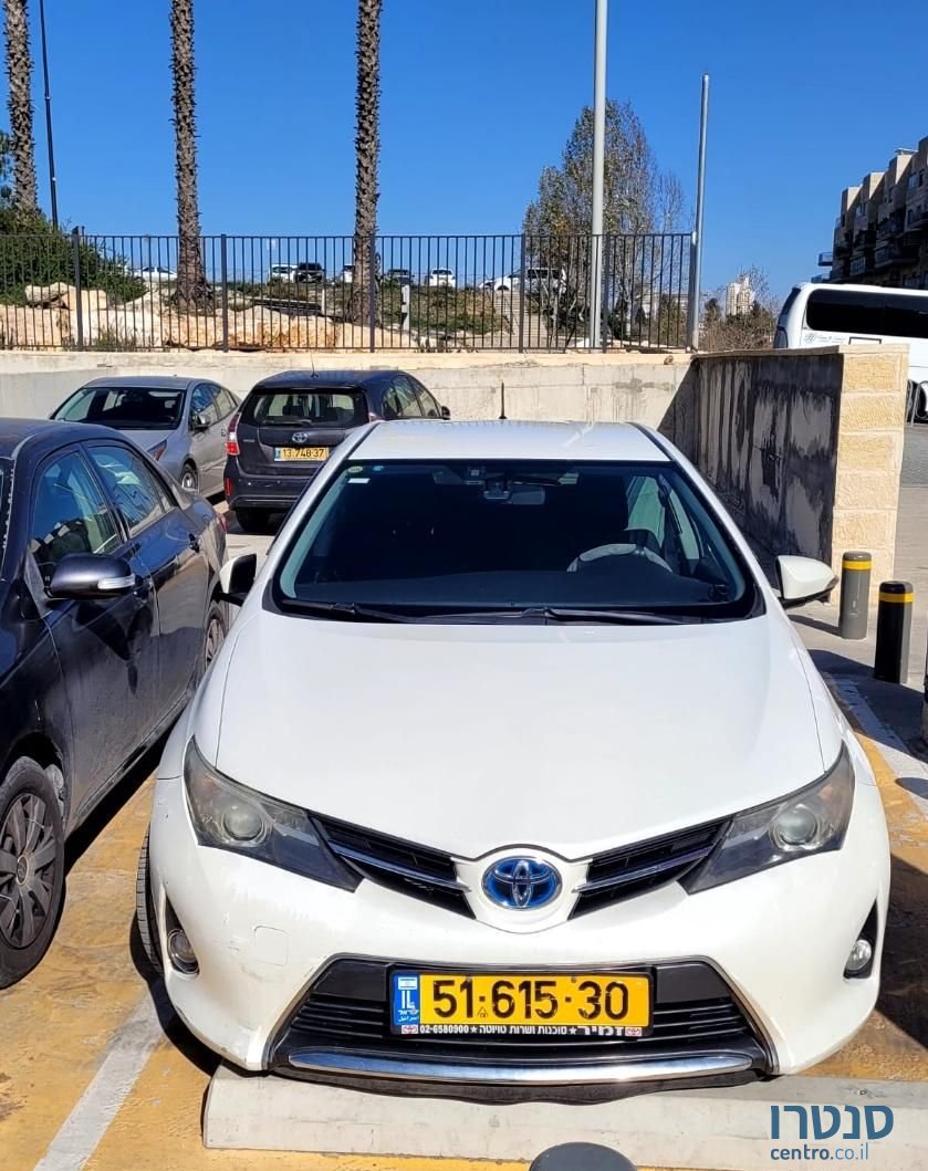 2014' Toyota Auris טויוטה אוריס photo #2
