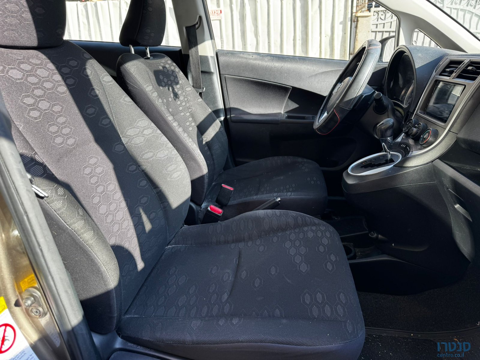 2015' Toyota Verso S יאריס ורסו photo #4