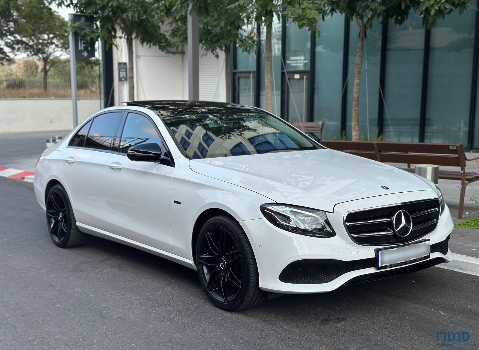 2021' Mercedes-Benz E-Class מרצדס-בנץ photo #1