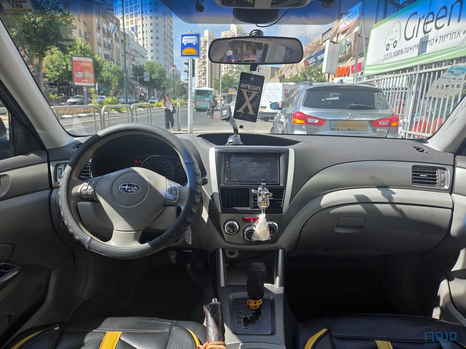 2010' Subaru Forester photo #3