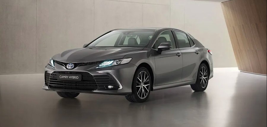 Toyota Camry Gets Fresh New Face, Updated Infotainment In Europe