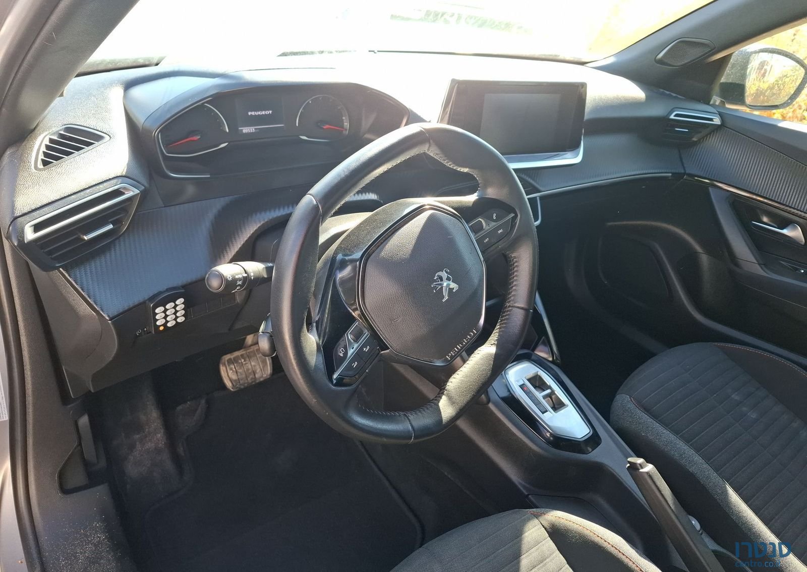 2023' Peugeot 2008 פיג'ו photo #2