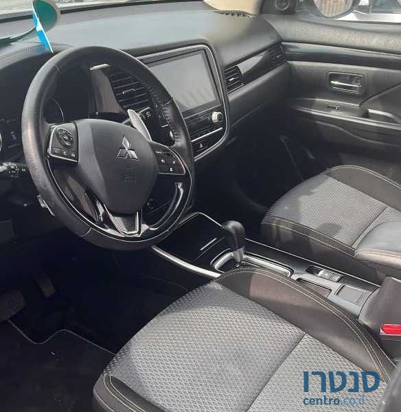 2020' Mitsubishi Outlander מיצובישי אאוטלנדר photo #4