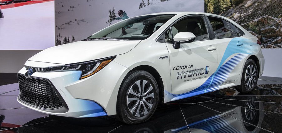2020 Toyota Corolla Hybrid and sedan fuel economy revealed