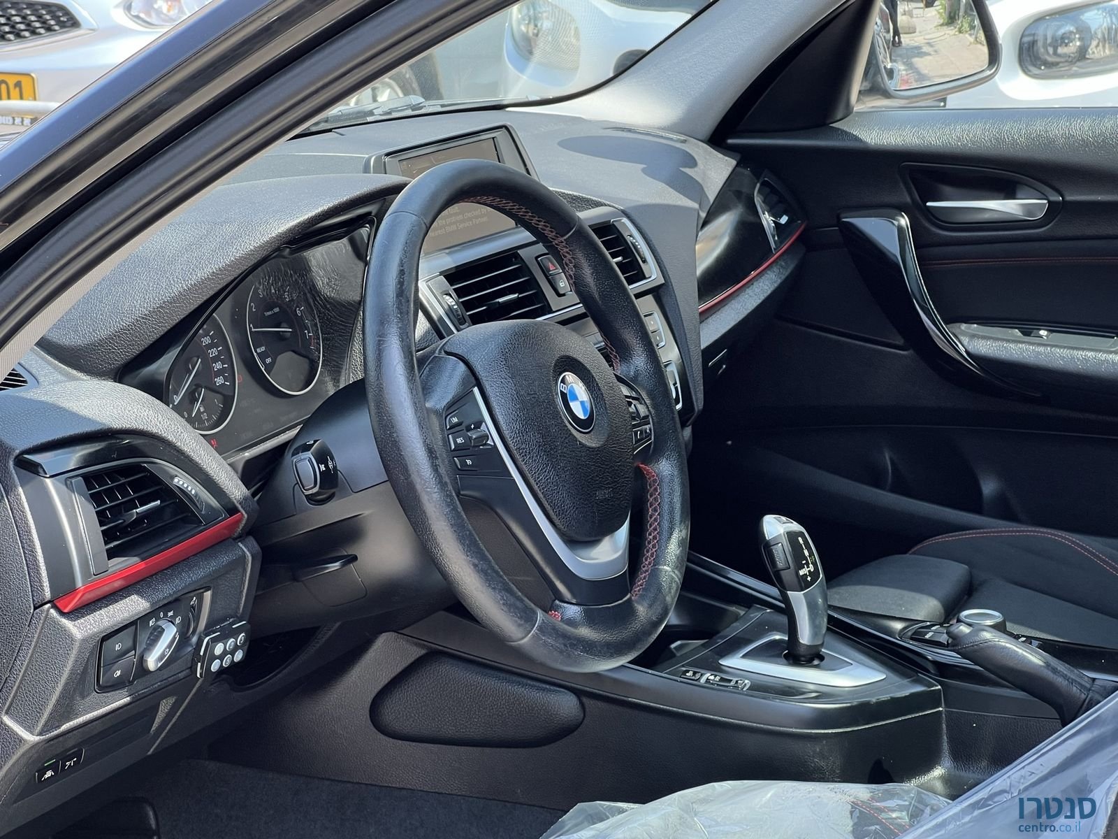 2016' BMW 118I ב.מ.וו photo #3