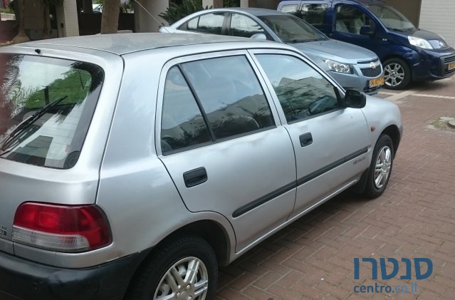 1998' Daihatsu Charade photo #3