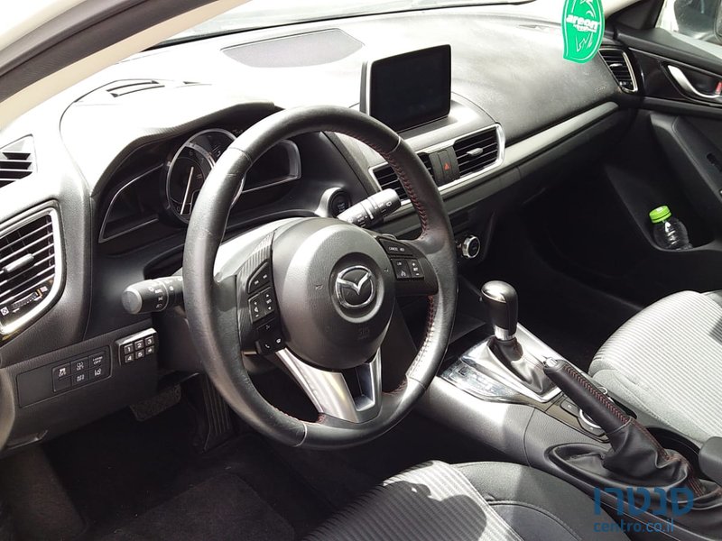 2015' Mazda 3 photo #5