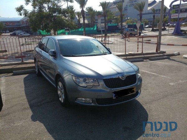 2009' Skoda Superb photo #1