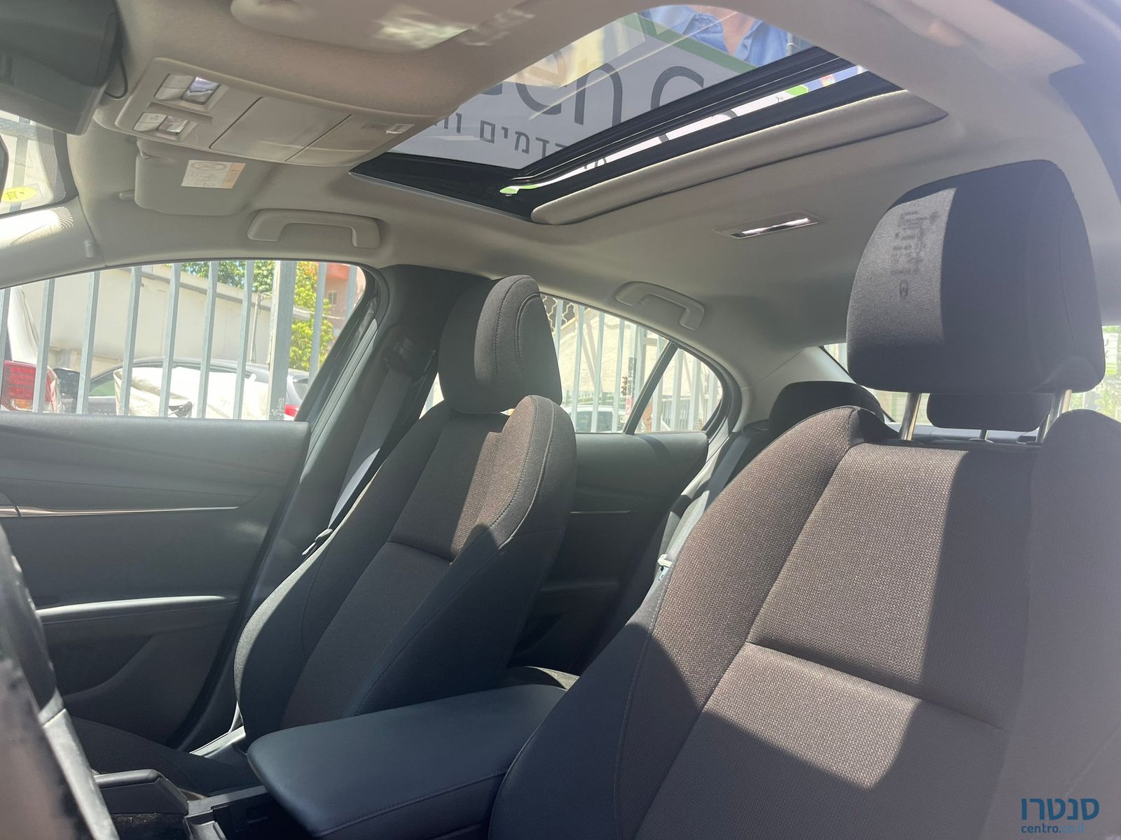 2020' Mazda 3 photo #3