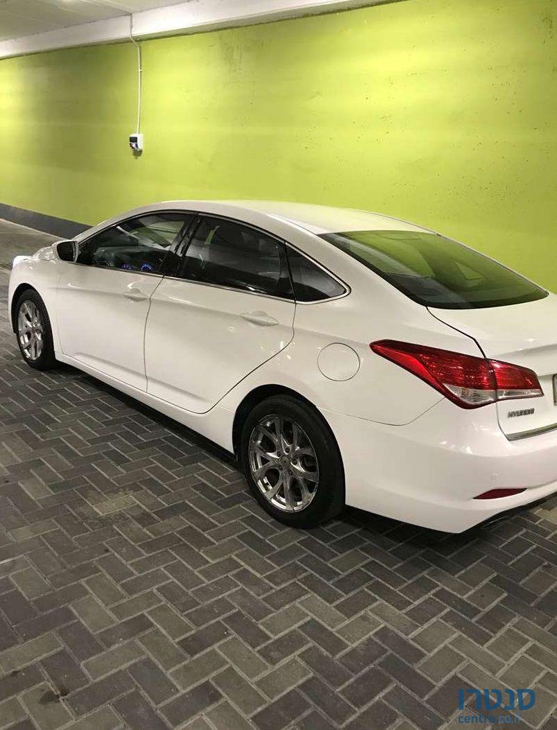2013' Hyundai i40 יונדאי photo #3