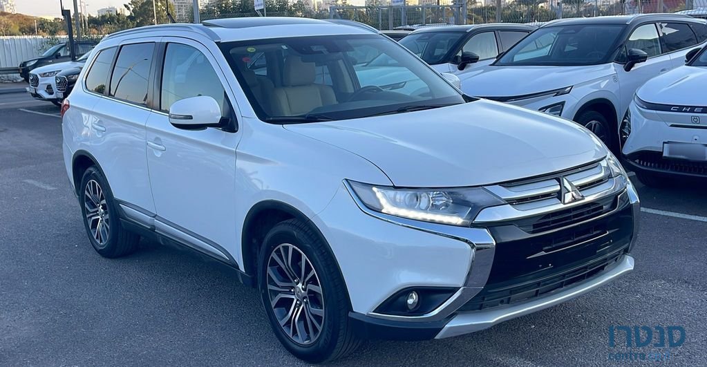 2017' Mitsubishi Outlander מיצובישי אאוטלנדר photo #3