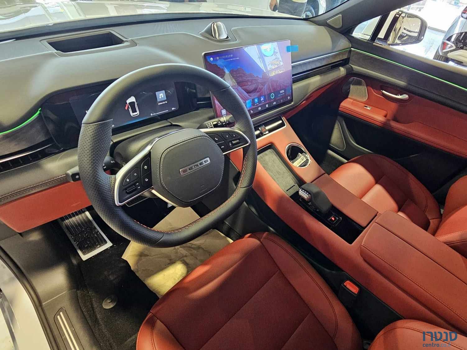 2025' Seres M5 RWD photo #4