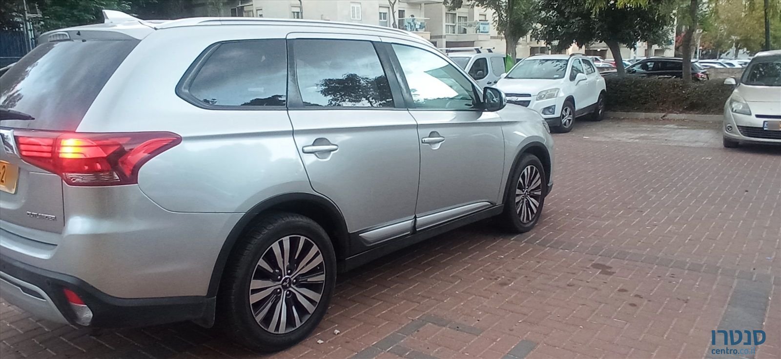 2019' Mitsubishi Outlander מיצובישי אאוטלנדר photo #2