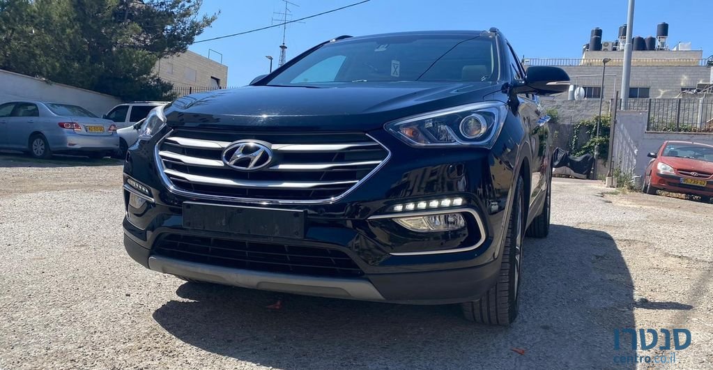 2018' Hyundai Santa Fe יונדאי סנטה פה photo #1