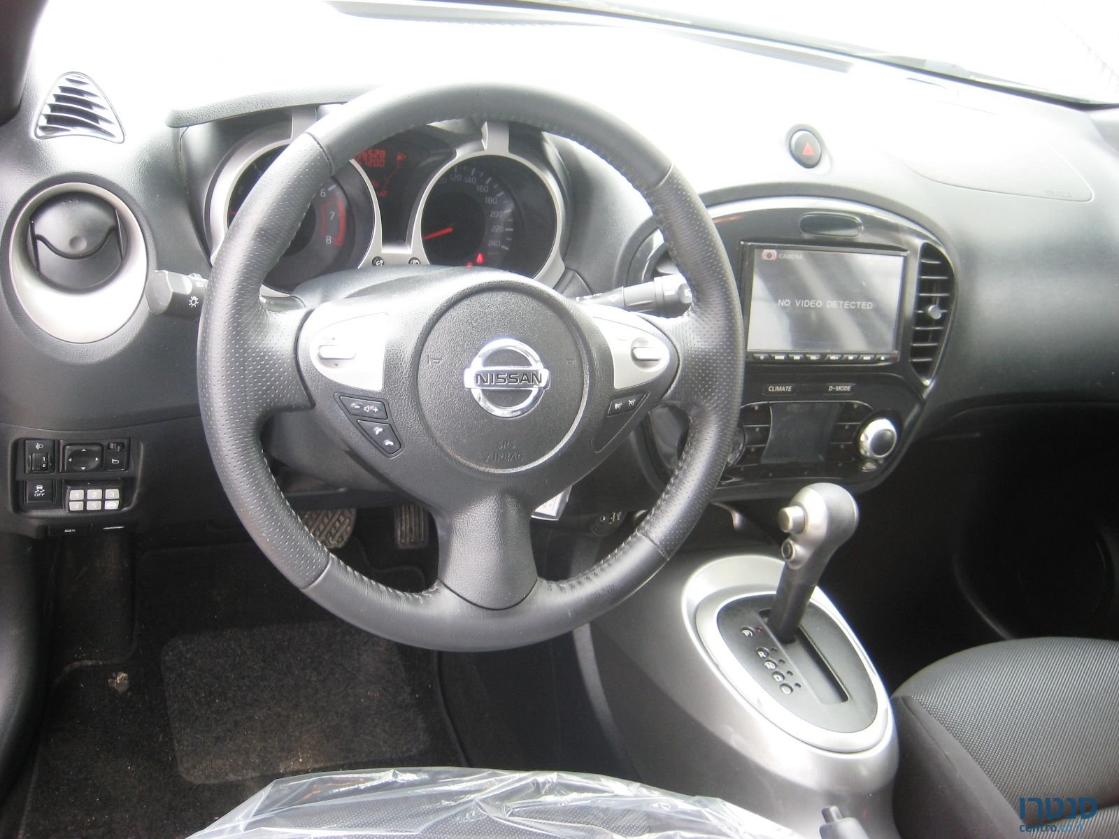 2011' Nissan Juke photo #5
