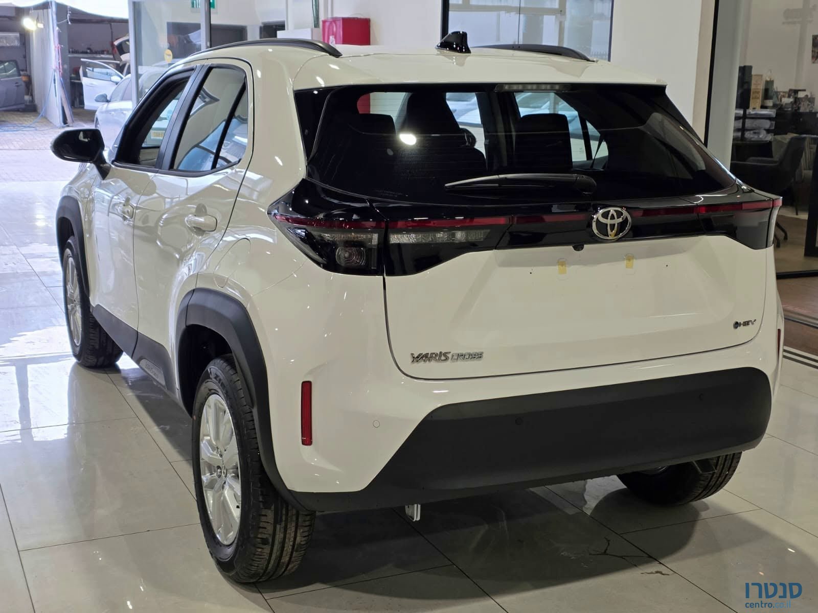 2026' Toyota Yaris Cross STYLE photo #4