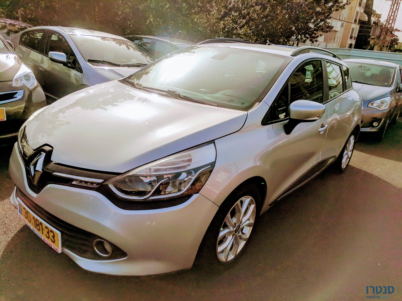 2015' Renault Clio photo #1