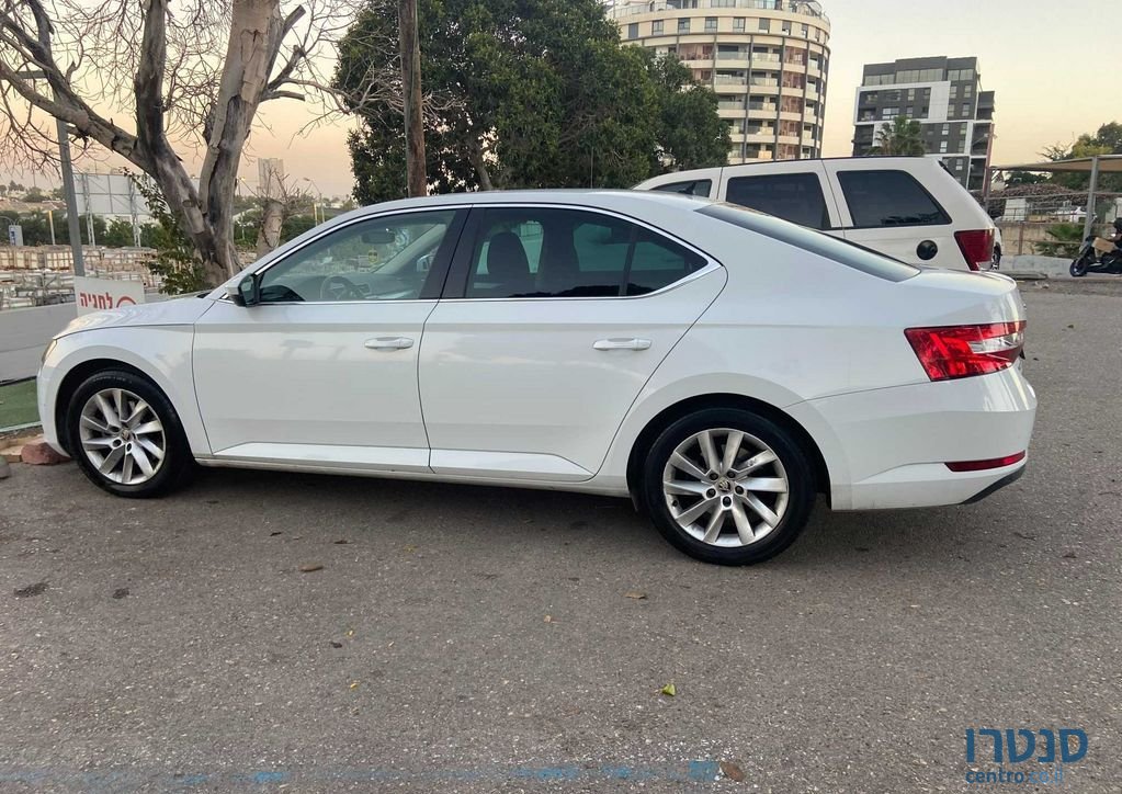 2021' Skoda Superb סקודה סופרב photo #1