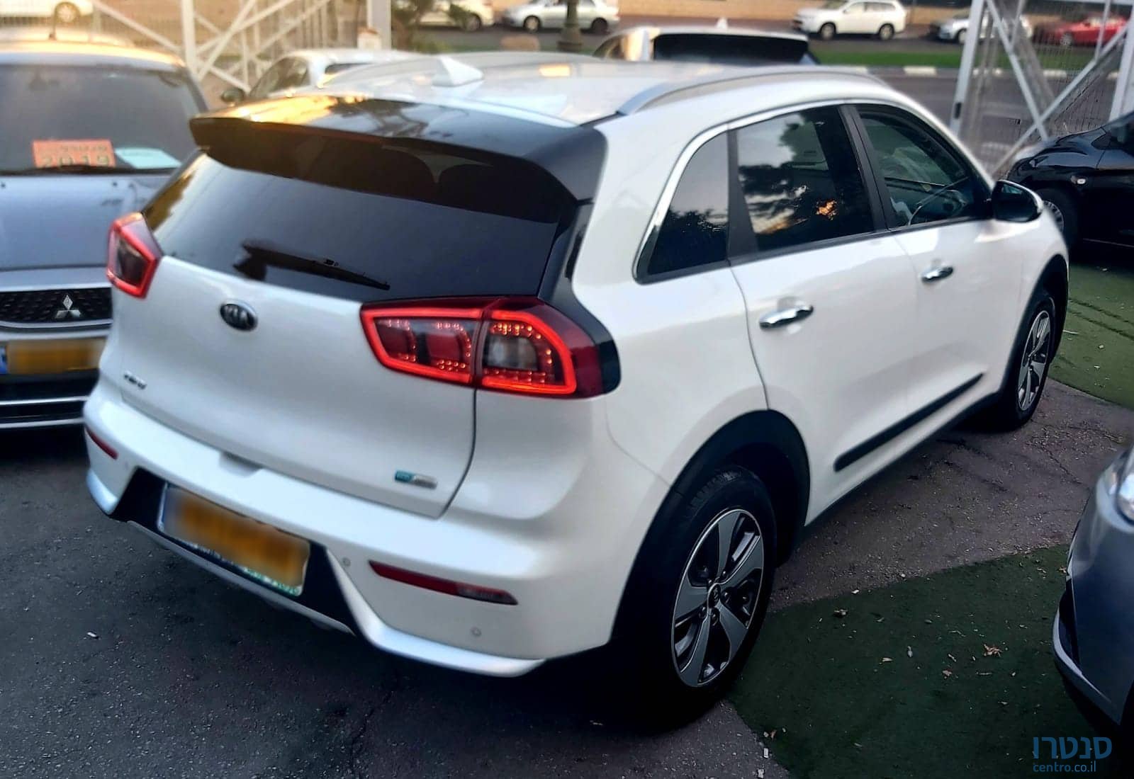 2018' Kia Niro photo #3